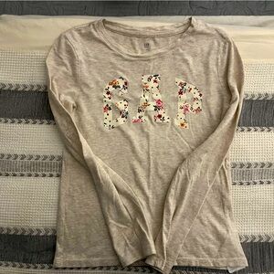 Long sleeved t-shirt